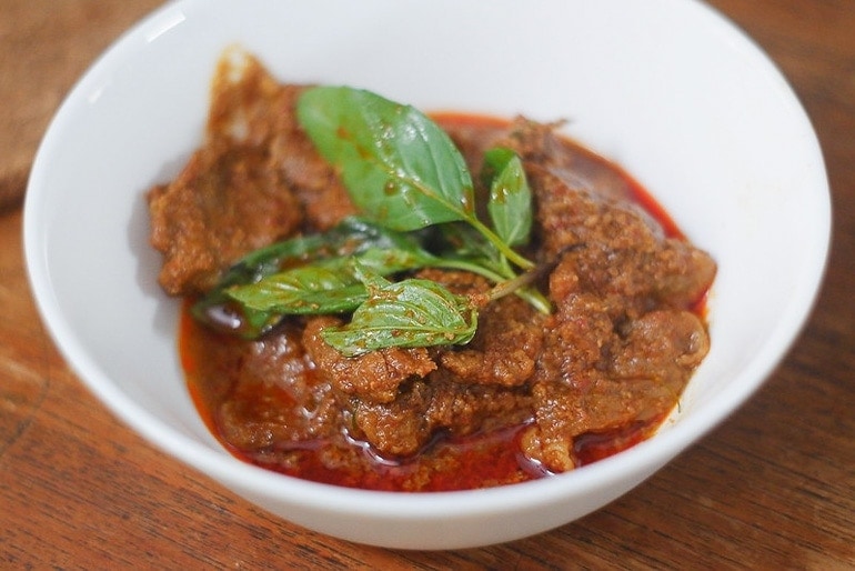 Bowl with Panang Curry, Thai curry thickened with peanuts