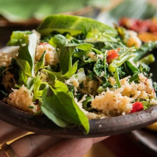 Recipe Urab Sayur, a salad dish with coconut dressing